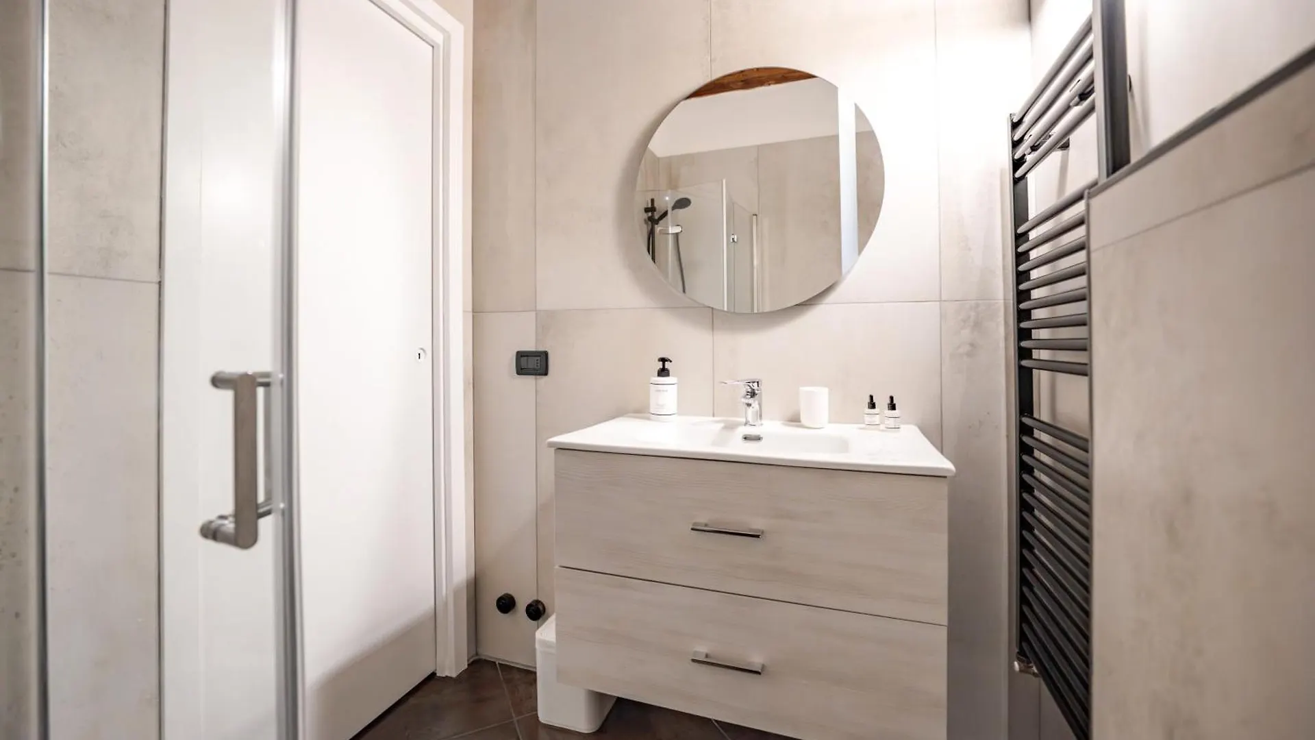 Penzion Hotel Pod, Sleep And Relax Ferrara